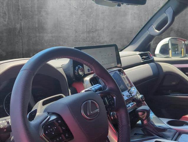 Photo of 2025 Ultra White Lexus LX 600