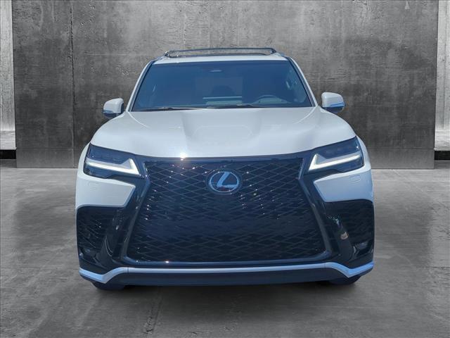 Photo of 2025 Ultra White Lexus LX 600