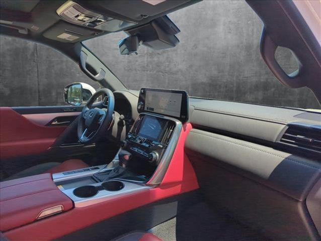 Photo of 2025 Ultra White Lexus LX 600