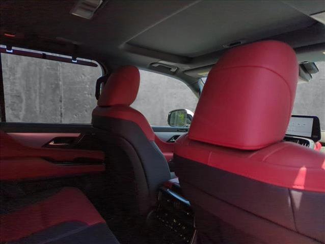 Photo of 2025 Ultra White Lexus LX 600
