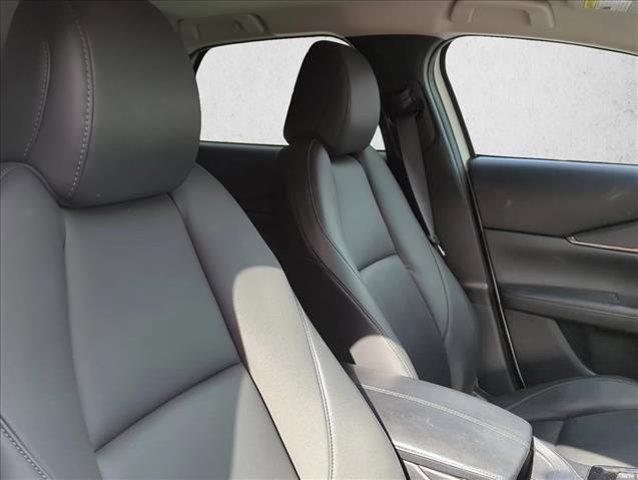 Photo of 2022 Snowflake White Pearl Mica Mazda CX-30