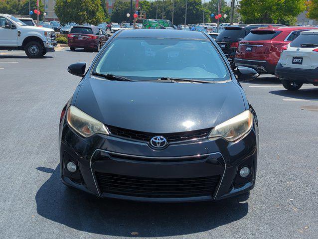 Photo of 2016 Black Sand Pearl Toyota Corolla