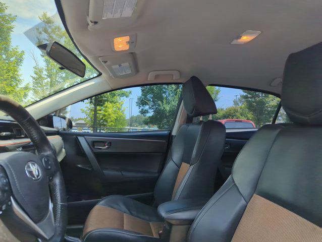 Photo of 2016 Black Sand Pearl Toyota Corolla