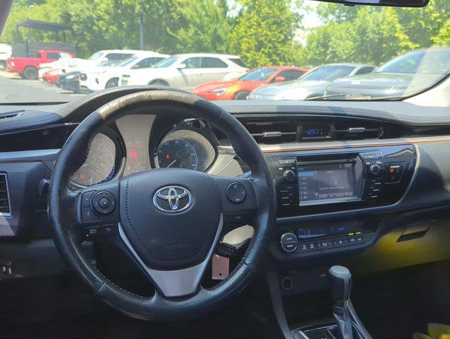 Photo of 2016 Black Sand Pearl Toyota Corolla