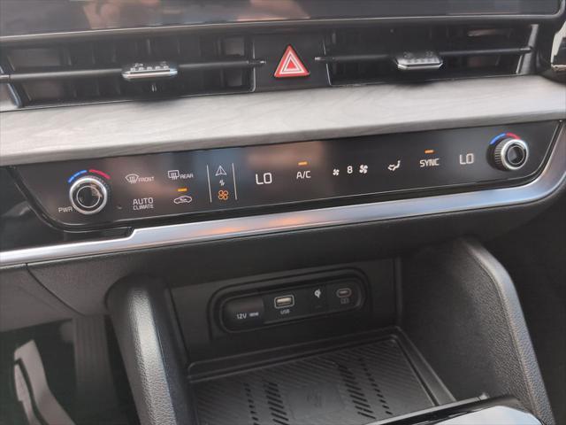 Photo of 2025 Wolf Gray Kia Sportage