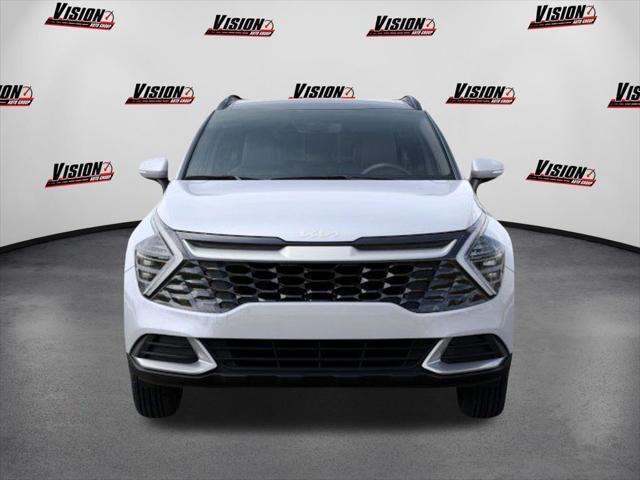 Photo of 2025 Glacial White Pearl Kia Sportage