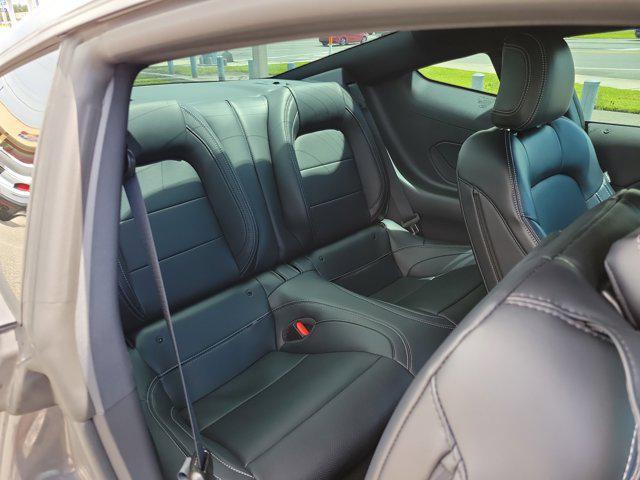 Photo of 2025 Gray Metallic Ford Mustang