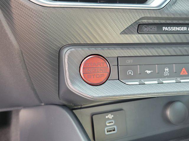 Photo of 2025 Gray Metallic Ford Mustang