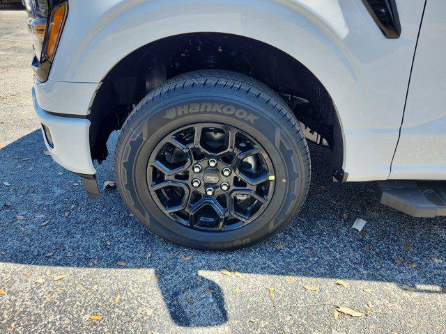 Photo of 2025 Oxford White Ford F-150