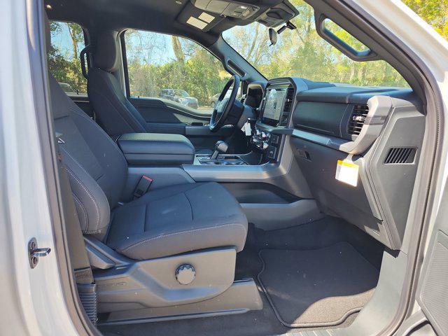 Photo of 2025 Oxford White Ford F-150