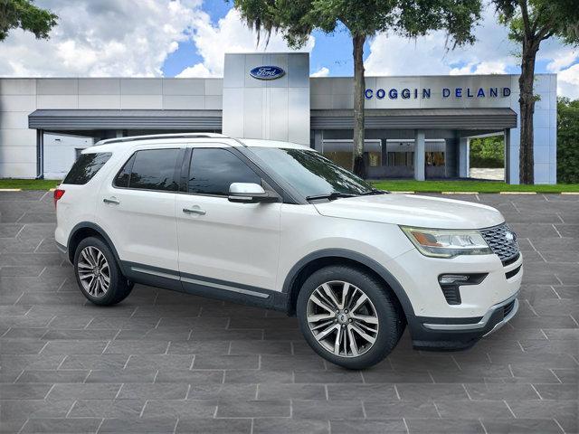 Photo of 2018 White Platinum Metallic Tri-Coat Ford Explorer