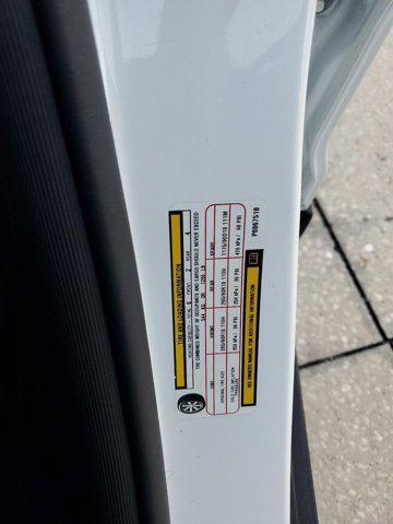 Photo of 2023 Bright White Clearcoat Jeep Grand Cherokee L