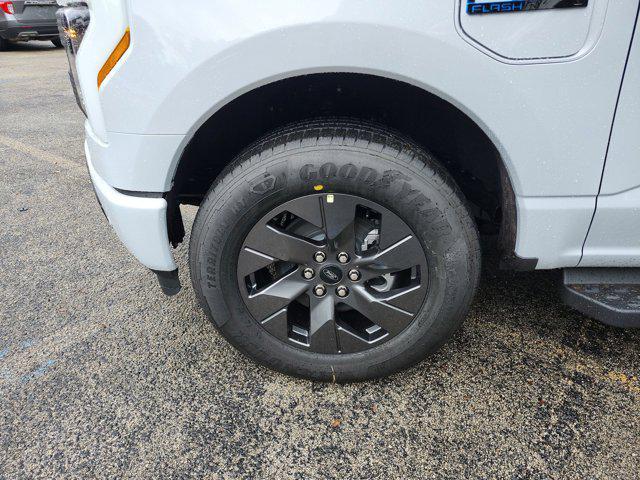 Photo of 2025 Space White Metallic Ford F-150 Lightning