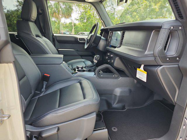 Photo of 2025 Desert Sand Ford Bronco