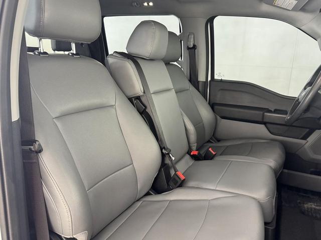 Photo of 2023 Oxford White Ford F-250