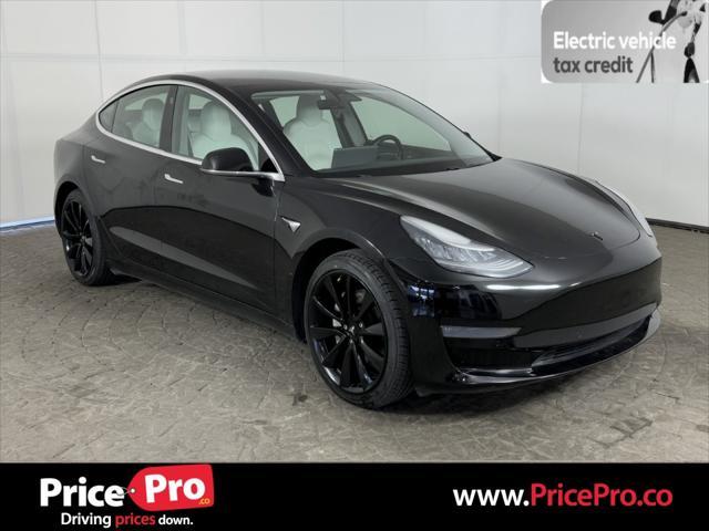 Photo of 2019 Solid Black Tesla Model 3