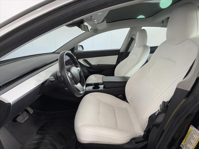 Photo of 2019 Solid Black Tesla Model 3