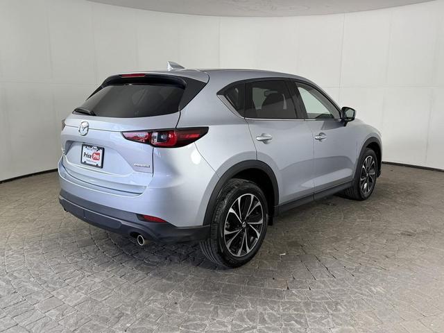 Photo of 2023 Sonic Silver Metallic Mazda CX-5