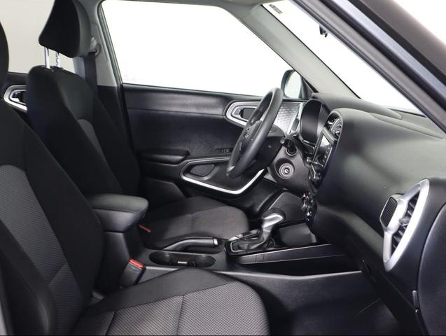 Photo of 2022 Gravity Gray Kia Soul