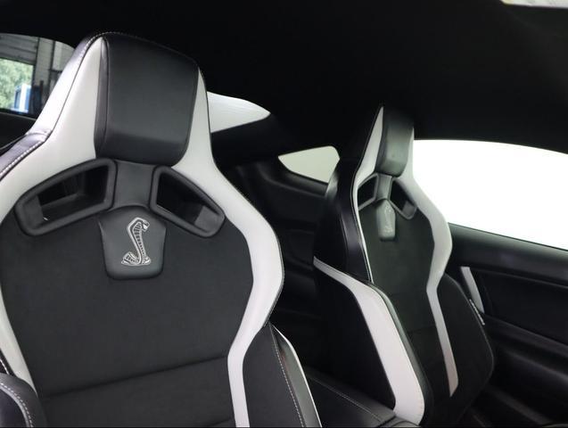 Photo of 2020 Oxford White Ford Shelby GT500
