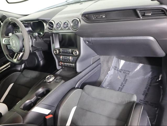 Photo of 2020 Oxford White Ford Shelby GT500