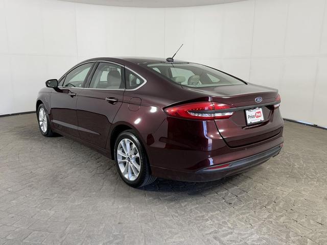 Photo of 2018 Burgundy Velvet Metallic Tinted Clearcoat Ford Fusion Energi
