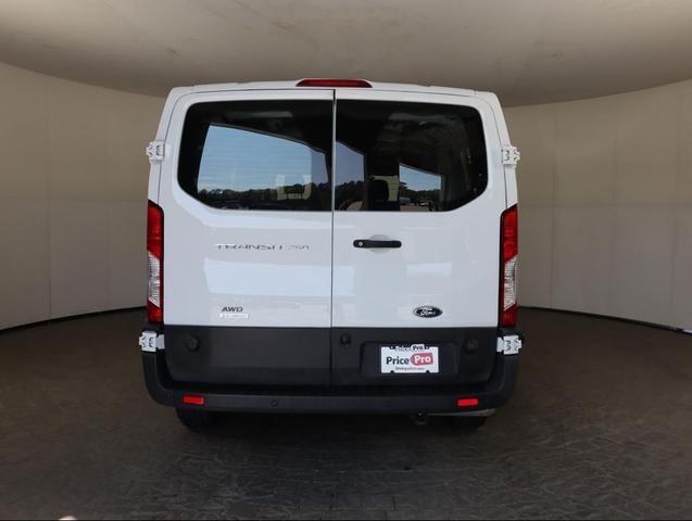 Photo of 2022 Oxford White Ford Transit-250