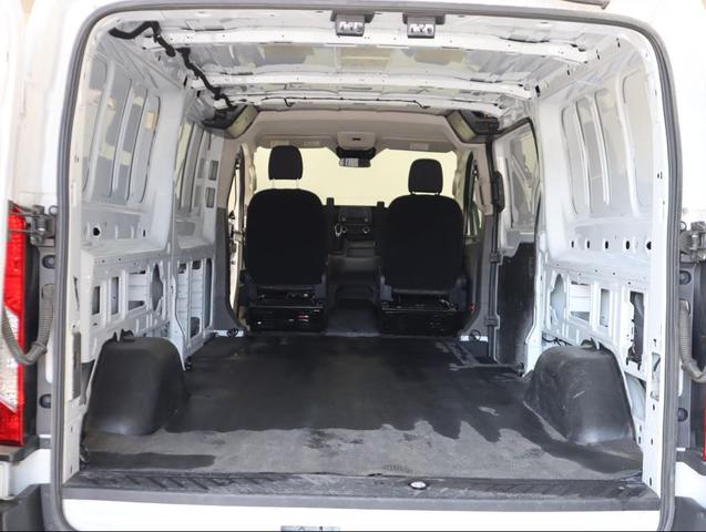 Photo of 2022 Oxford White Ford Transit-250