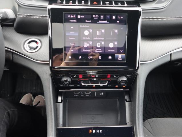 Photo of 2025 Baltic Gray Metallic Clearcoat Jeep Grand Cherokee