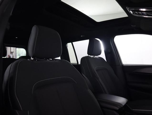 Photo of 2025 Baltic Gray Metallic Clearcoat Jeep Grand Cherokee