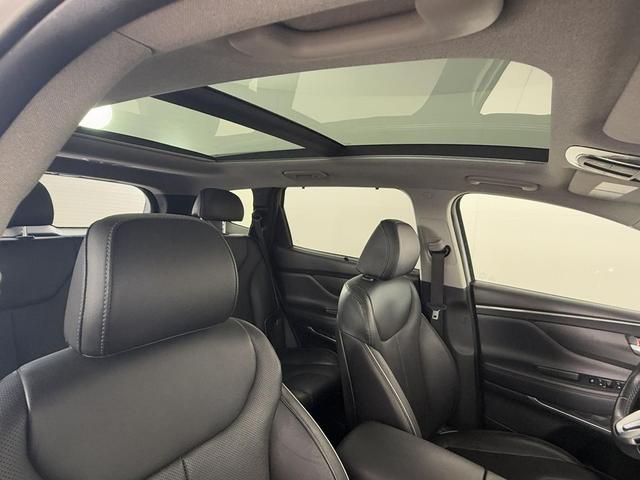 Photo of 2023 Shimmering Silver Hyundai SANTA FE