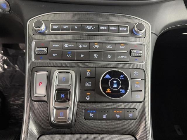 Photo of 2023 Shimmering Silver Hyundai SANTA FE