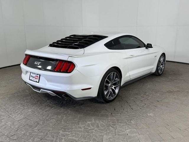 Photo of 2017 White Platinum Metallic Tri-Coat Ford Mustang
