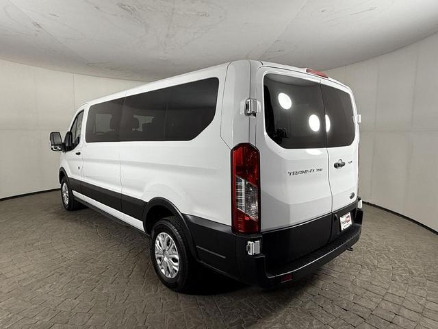 Photo of 2022 Oxford White Ford Transit-350