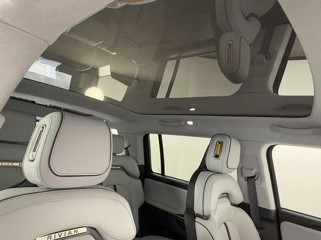Photo of 2025 Limestone Rivian R1S