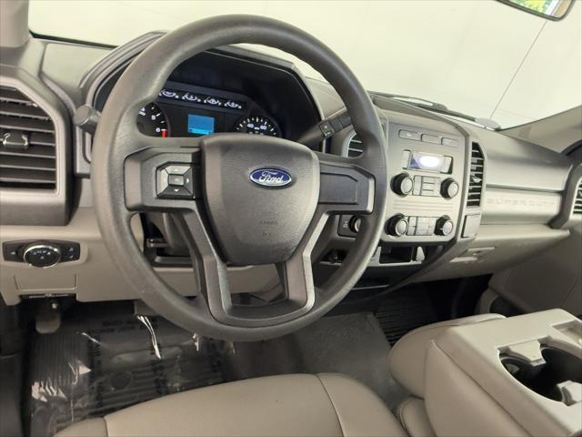 Photo of 2019 Agate Black Metallic Ford F-350