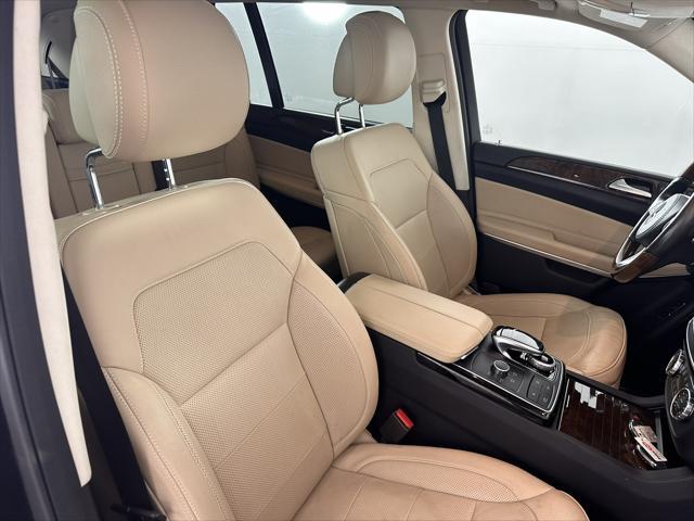 Photo of 2019 Black Mercedes-Benz GLS 550