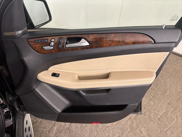 Photo of 2019 Black Mercedes-Benz GLS 550