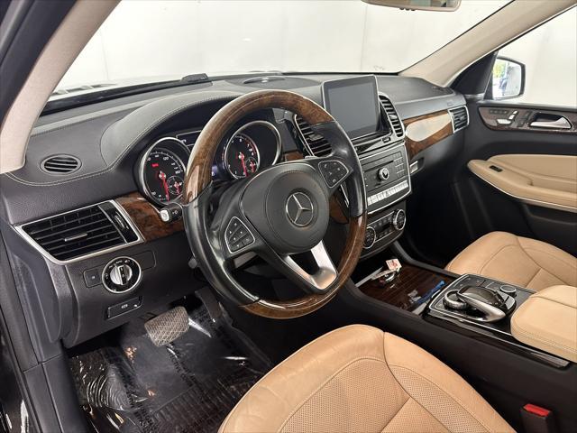 Photo of 2019 Black Mercedes-Benz GLS 550