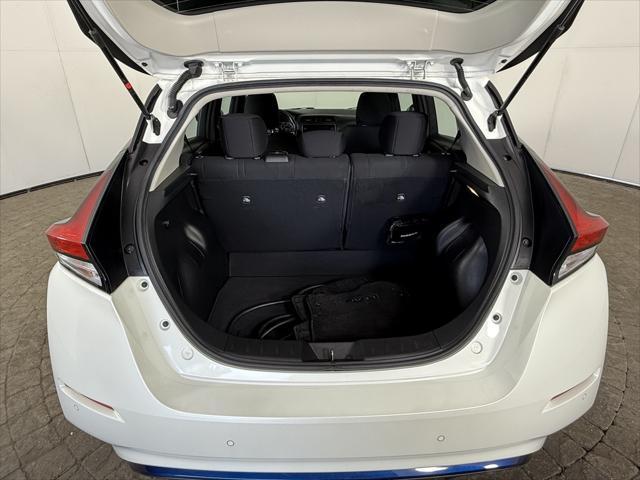 Photo of 2021 Gun Metallic Nissan Leaf