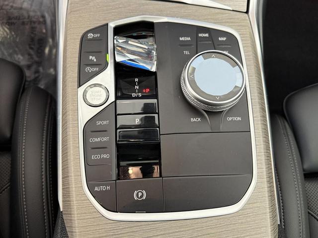 Photo of 2025 Mineral White Metallic BMW 430
