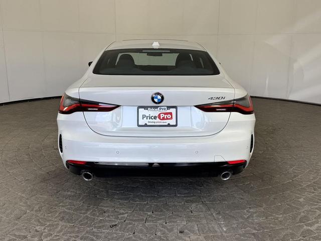 Photo of 2025 Mineral White Metallic BMW 430