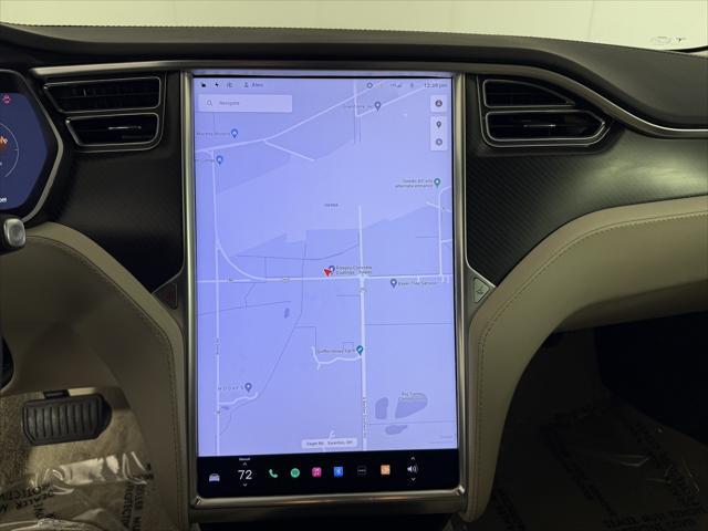 Photo of 2017 Deep Blue Metallic Tesla Model S
