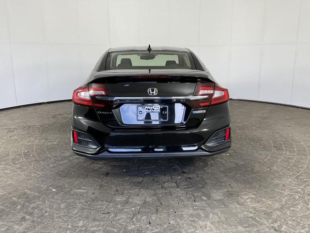 Photo of 2018 Crystal Black Pearl Honda Clarity Plug-In Hybrid