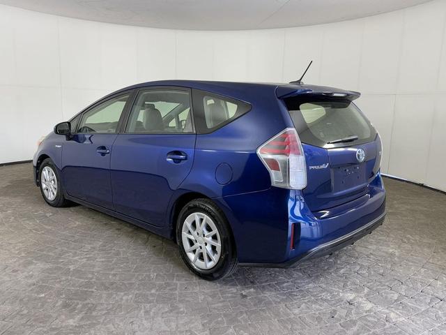Photo of 2016 Blue Ribbon Metallic Toyota Prius v