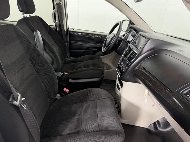 Photo of 2019 White Knuckle Clearcoat Dodge Grand Caravan