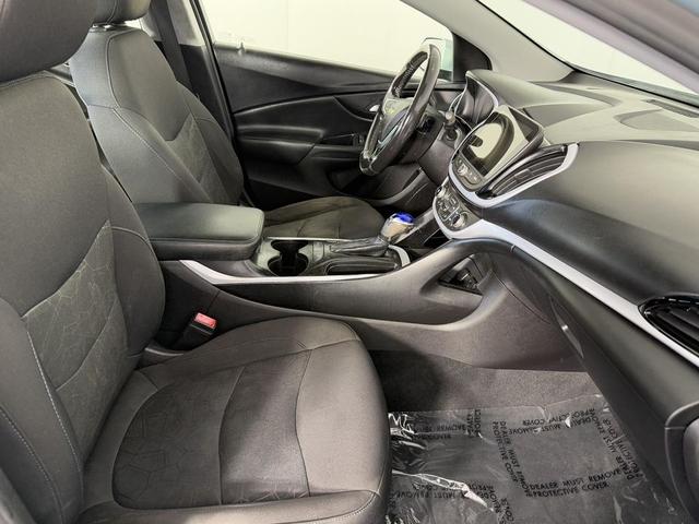 Photo of 2018 Green Mist Metallic Chevrolet Volt