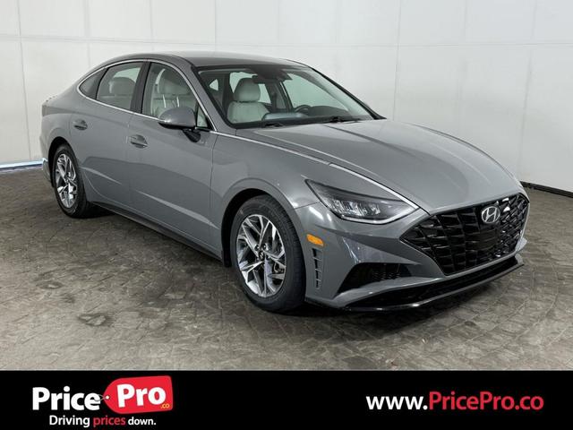 Photo of 2023 Hampton Gray Hyundai SONATA