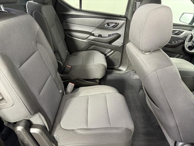 Photo of 2022 Northsky Blue Metallic Chevrolet Traverse