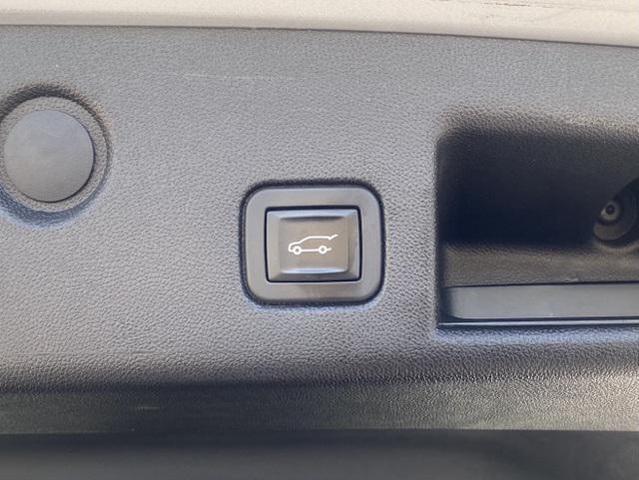 Photo of 2019 Silver Ice Metallic Chevrolet Equinox